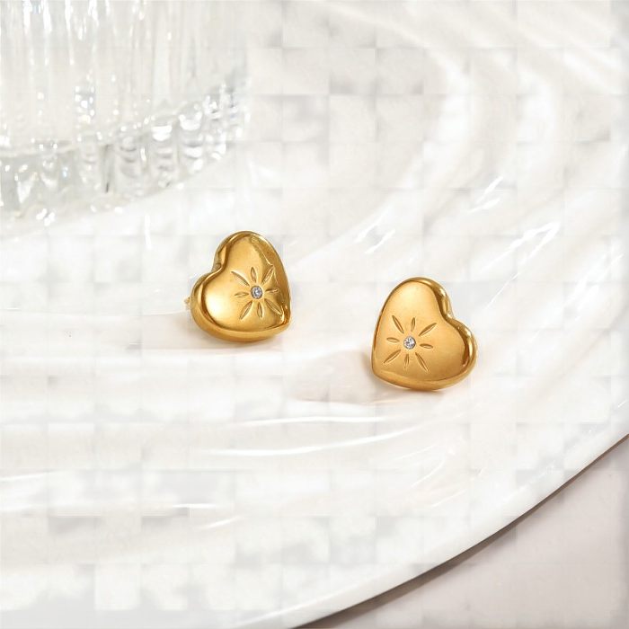 1 paire de clous d'oreilles en acier inoxydable et Zircon plaqué or 18 carats, en forme de cœur, avec incrustation d'émail