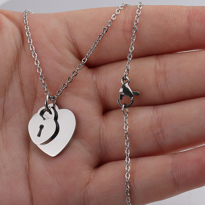 Basic Simple Style Heart Shape Stainless Steel Pendant Necklace In Bulk
