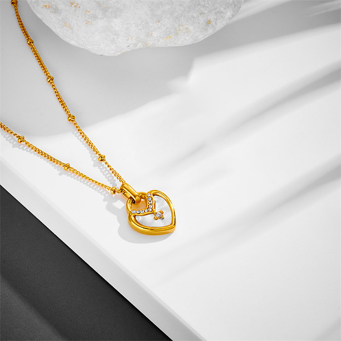 Collar con colgante chapado en oro de 18K de Shell chapado en acero inoxidable con forma de corazón de Streetwear