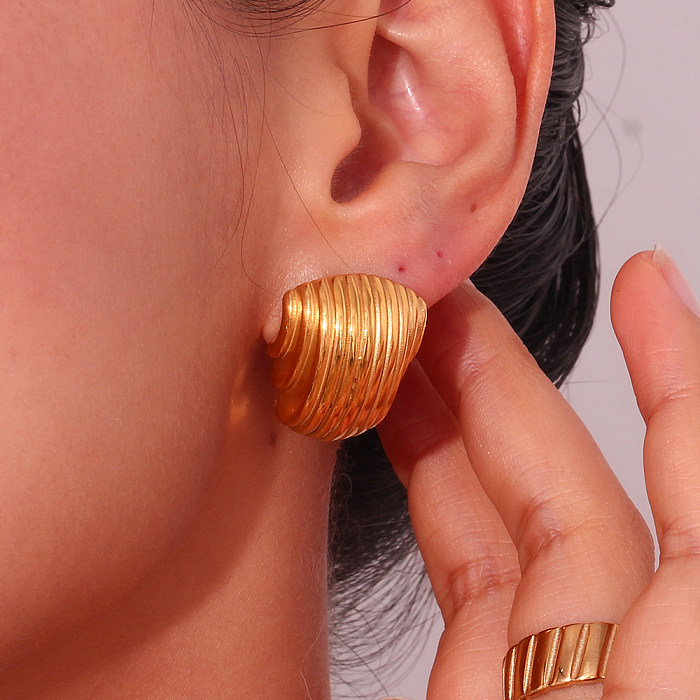 1 paire de boucles d'oreilles en acier inoxydable plaqué or 18 carats, Style classique, Style Vintage, couleur unie