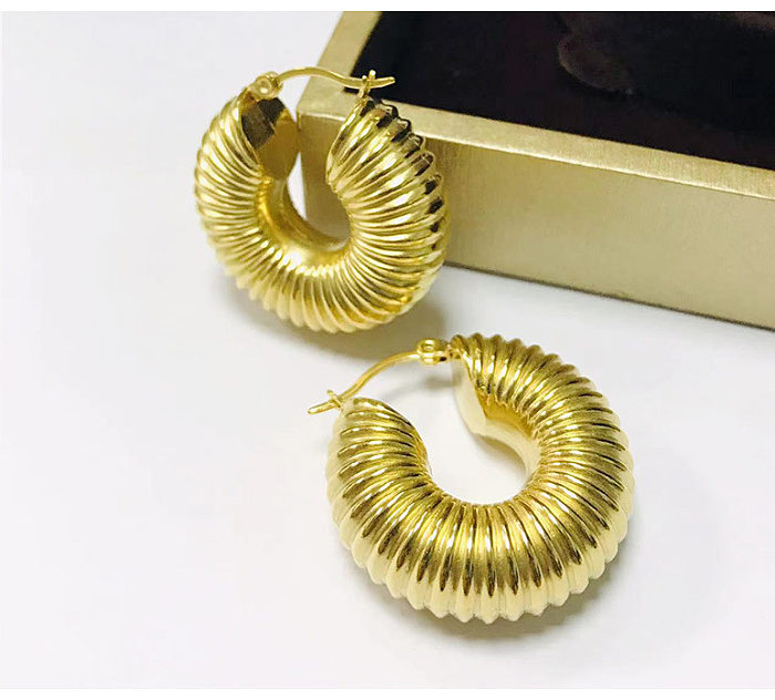 Modische Spiralstreifen-Ohrringe aus vergoldetem Edelstahl, 1 Paar