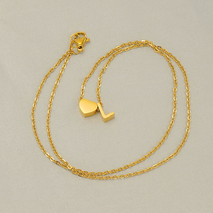 Collier avec pendentif en forme de cœur et lettre de style français décontracté, plaqué en acier inoxydable, plaqué or 18 carats