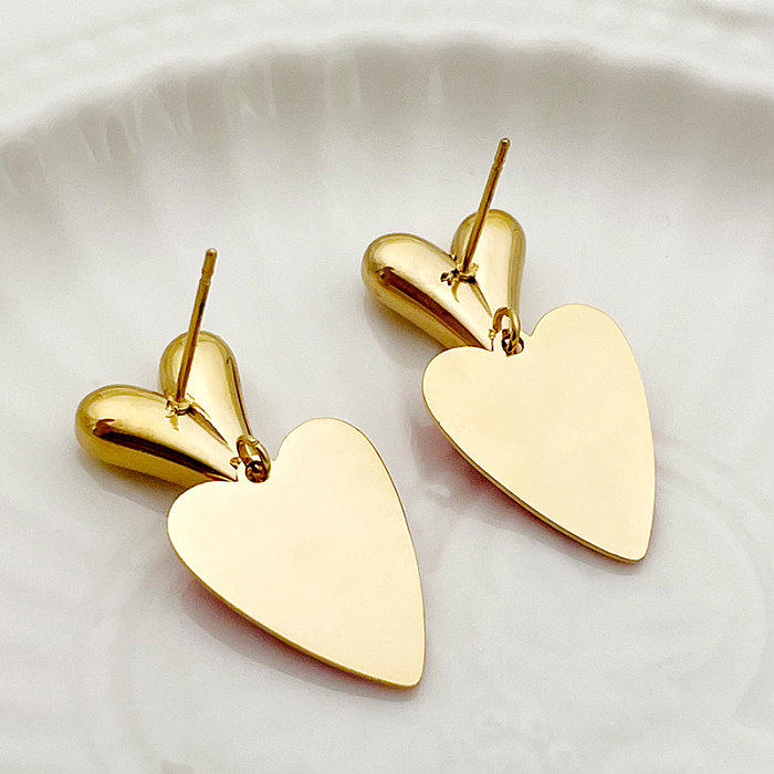 1 par casual elegante doce formato de coração esmaltado aço inoxidável banhado a ouro brincos