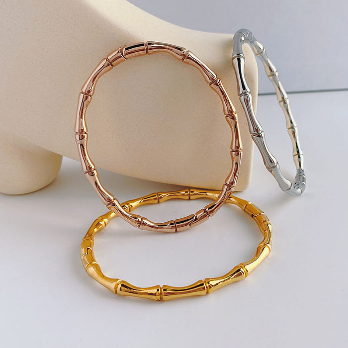 Simple Style Round Heart Shape Snake Titanium Steel Plating Inlay Rhinestones Shell 18K Gold Plated Bangle