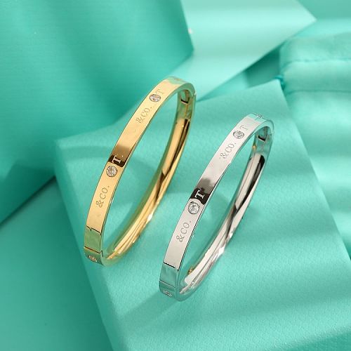 Elegante estilo simples carta cor sólida titânio aço polimento chapeamento strass incrustação banhado a ouro 18K pulseira