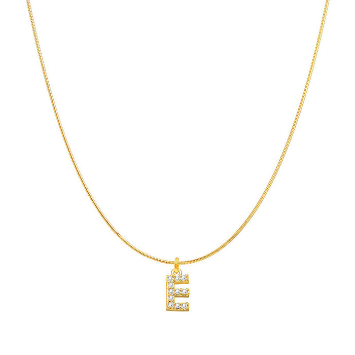 Damen-Halskette mit Buchstaben-Anhänger aus Edelstahl mit Inlay und künstlichen Edelsteinen