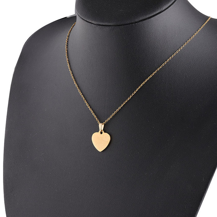Basic Modern Style Geometric Heart Shape Stainless Steel  Gold Plated Silver Plated Pendant Necklace In Bulk