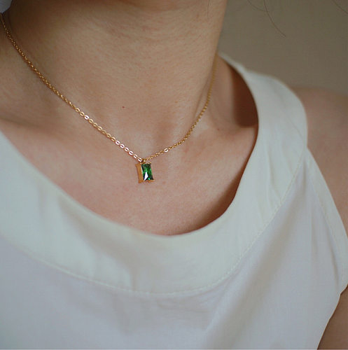 Einfache vergoldete Halskette mit quadratischem Smaragd-Anhänger aus Edelstahl