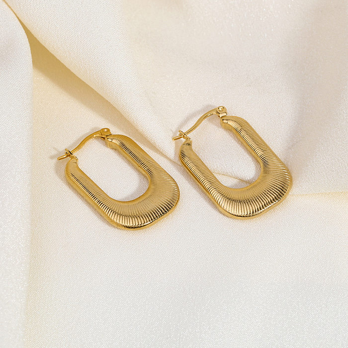 1 Paar U-förmige Streifenplattierte Edelstahl-Ohrringe im britischen Stil mit 18-Karat-Vergoldung