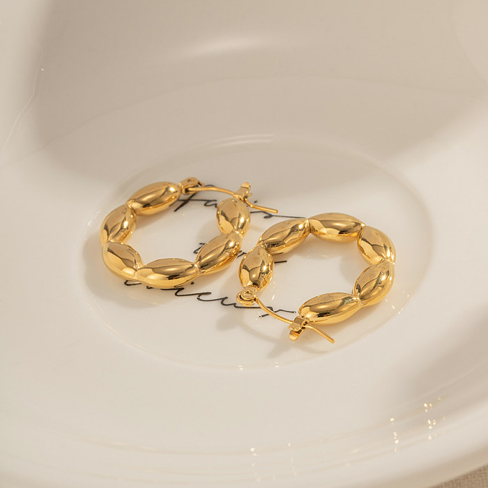 1 par de brincos de argola banhados a ouro 18K de aço inoxidável estilo moderno