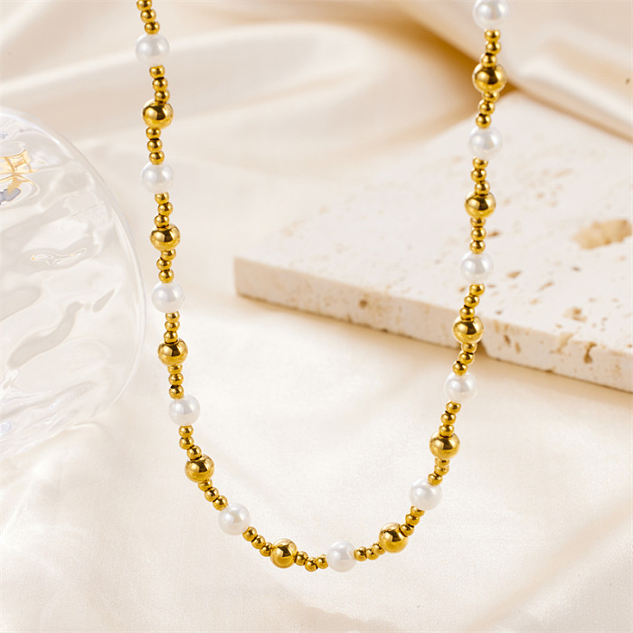 Lässige, runde Halskette im Vintage-Stil aus Edelstahl mit Süßwasserperlen und Perlenbeschichtung, 18 Karat vergoldet