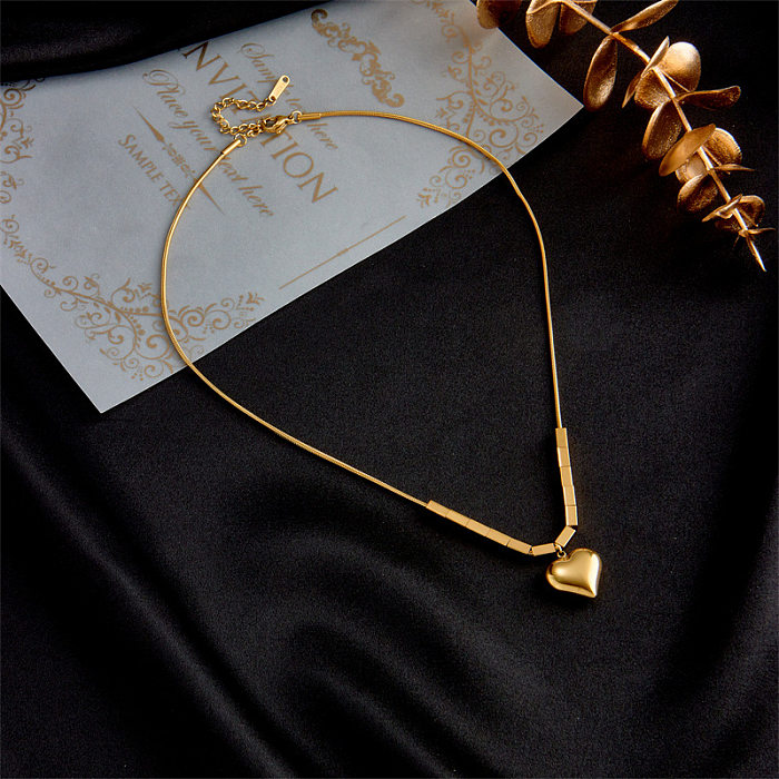 Modische, einfache, geometrische, quadratische, herzförmige Halskette aus Edelstahl