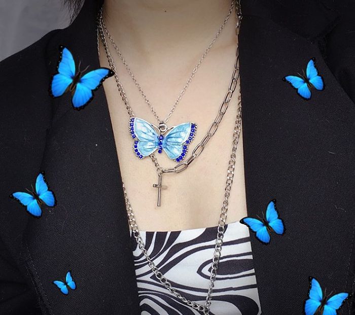 Collier pendentif papillon doux en acier inoxydable avec incrustation de strass