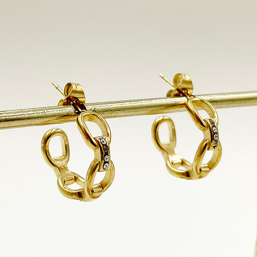 1 par de pendientes chapados en oro con diamantes de imitación de acero inoxidable con incrustaciones en forma de C de estilo Simple