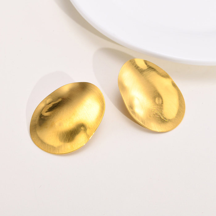 زوج واحد من أقراط أذن بيضاوية الشكل من الفولاذ المقاوم للصدأ مطلية بالذهب عيار 1 قيراط