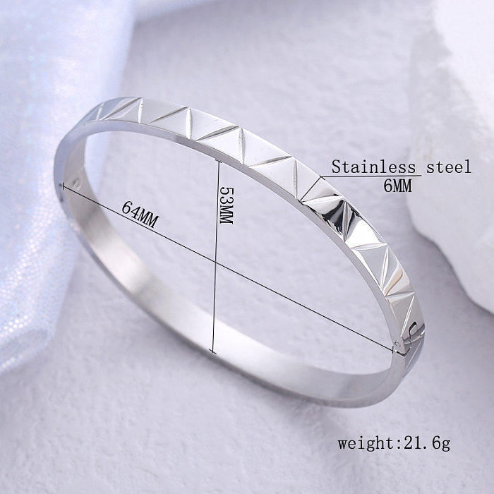 Wholesale Simple Style V Shape Stainless Steel Bangle