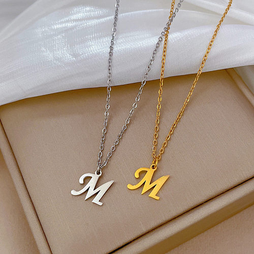 Collier pendentif plaqué or en acier inoxydable avec lettre de style simple