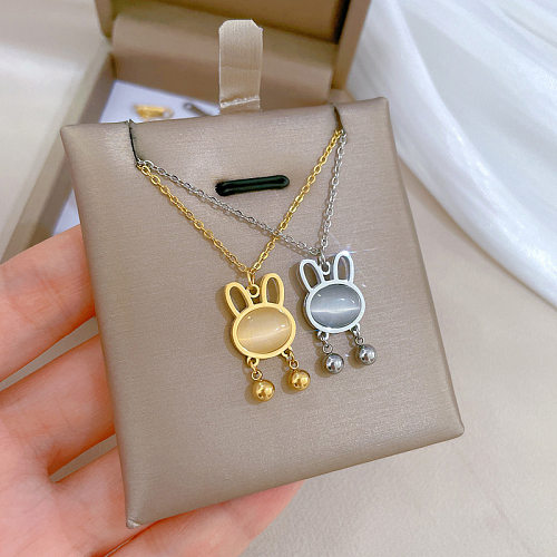 Collier pendentif plaqué or en acier inoxydable avec lapin de style dessin animé