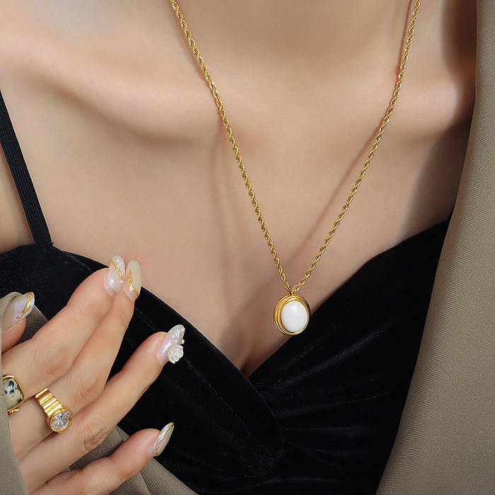 1 Stück ovale Edelstahl-Beschichtung im französischen Stil mit künstlichen Perlen und Glasstein-Anhänger-Halskette