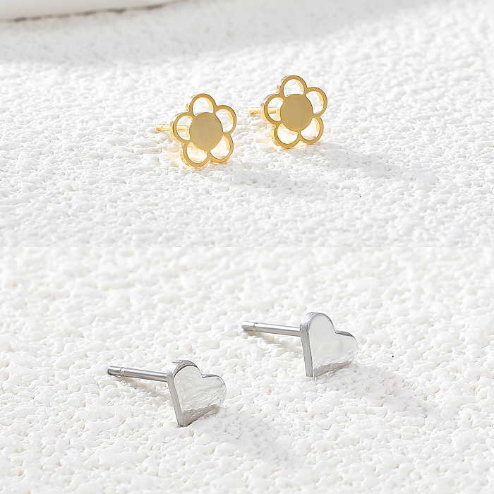 1 Pair IG Style Casual Basic Heart Shape Flower Plating Stainless Steel  18K Gold Plated White Gold Plated Ear Studs