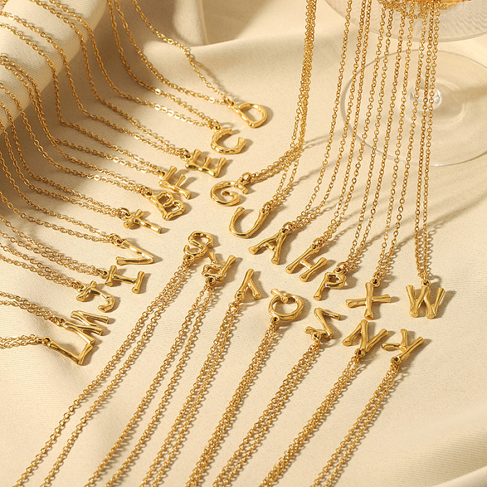 Einfache Pulloverkette mit Buchstaben-Edelstahlbeschichtung und 18-Karat-Vergoldung