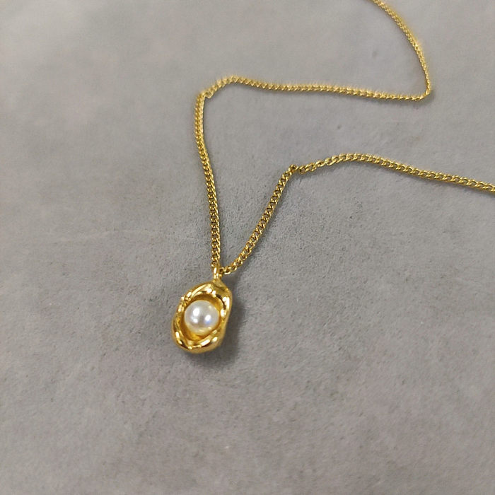 Colgante de collar chapado en oro de 18 quilates con incrustaciones de acero inoxidable de color sólido de estilo simple