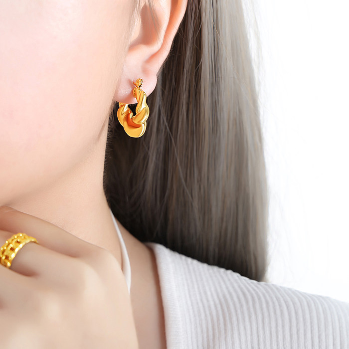 Boucles d'oreilles plaquées or 18 carats en acier inoxydable à placage torsadé de couleur unie de style simple