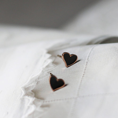 Pendientes tipo botón con revestimiento de acero inoxidable en forma de corazón de estilo simple, 1 par
