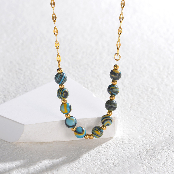 Runde Halskette im klassischen Stil aus Edelstahl mit Perlenbeschichtung und 18-Karat-Vergoldung