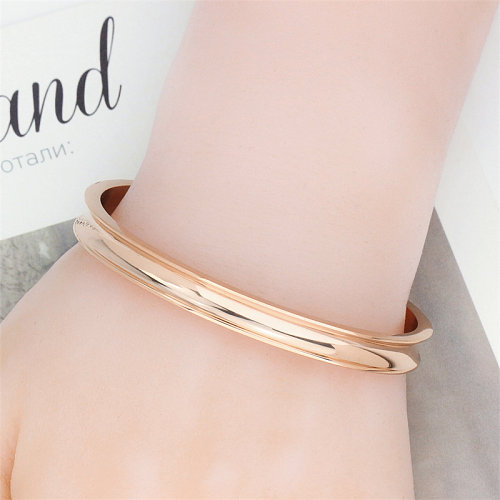 Casual Simple Style Classic Style Letter Solid Color Stainless Steel Titanium Steel Plating Rose Gold Plated Gold Plated Bangle