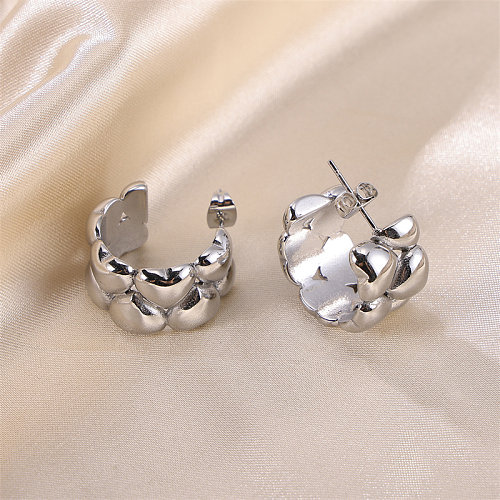 1 par de brincos de orelha elegantes em formato de coração em aço inoxidável