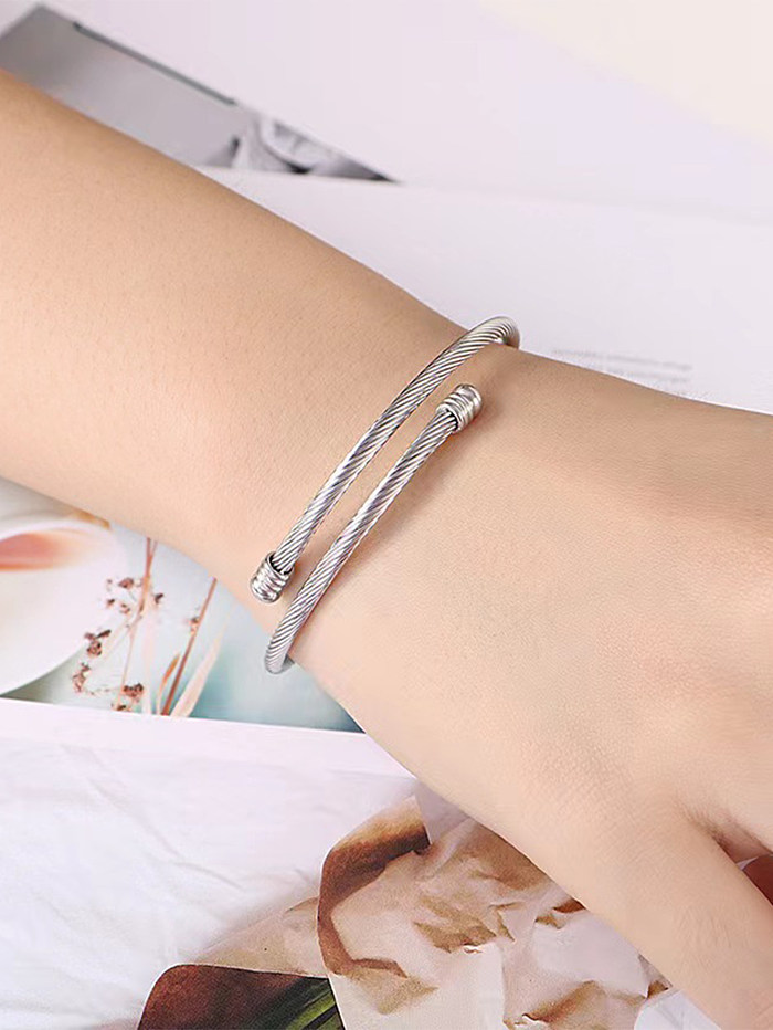 Wholesale Simple Style Solid Color Stainless Steel Plating 18K Gold Plated Bangle