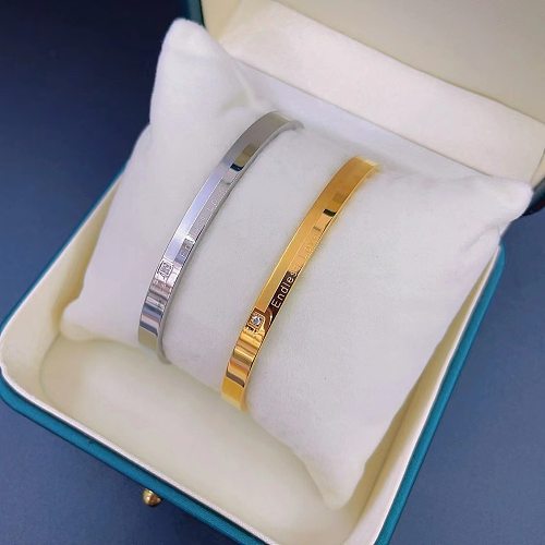 Bracelet plaqué or de placage en acier titane de couleur unie de style simple