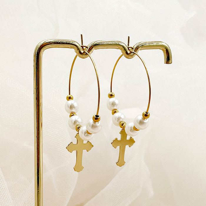 1 Paar vergoldete Ohrringe mit kreuzvergoldetem Inlay aus Edelstahl und künstlichen Perlen im IG-Stil