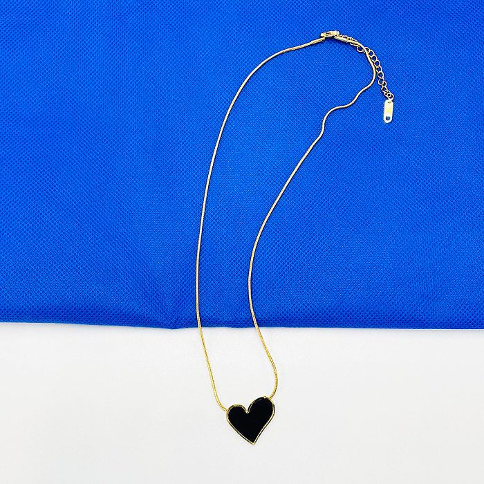 Collier en métal plaqué acier inoxydable en forme de cœur de style simple 1 pièce