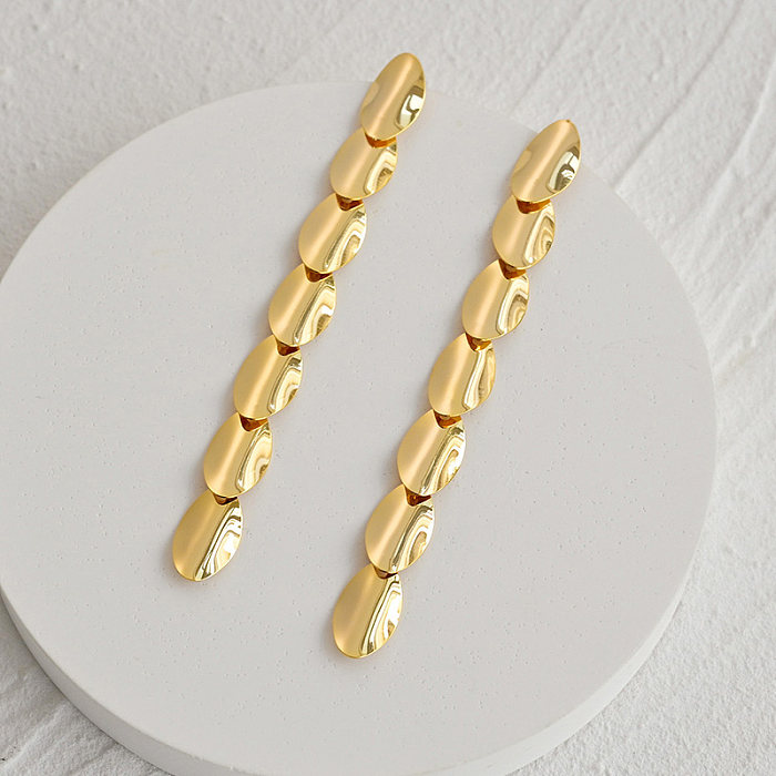 1 Paar elegante Pendelohrringe aus Edelstahl mit 18-Karat-Vergoldung und Quastenbeschichtung