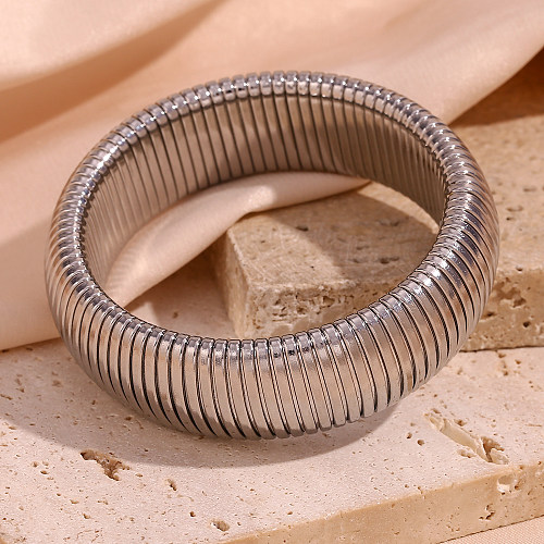 Vintage Style Classic Style Solid Color Stainless Steel Plating Bangle