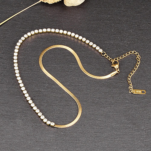Halsband im neuen Stil mit Schlangenknochenkette und eingelegten Diamanten aus Edelstahl mit 18-Karat-Vergoldung