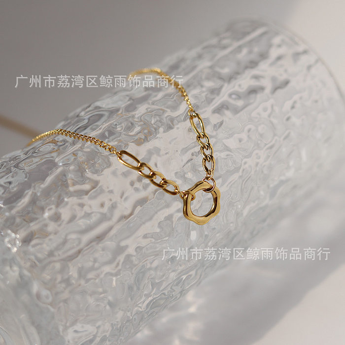 Collier en or 18 carats plaqué en acier inoxydable avec anneau de chaîne à la mode simple