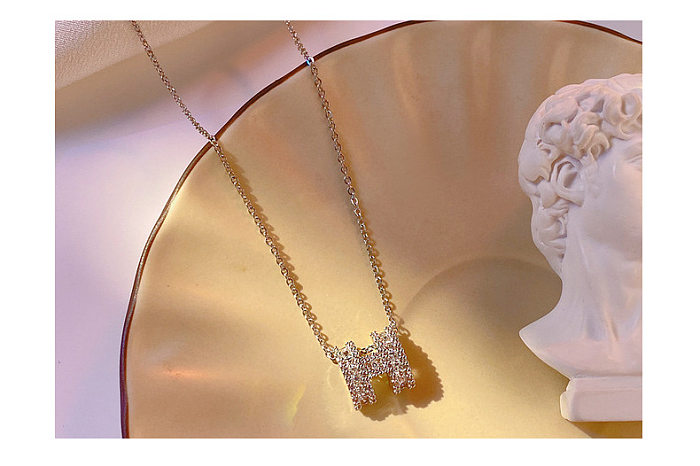 Pendler-Halskette mit Buchstaben-Anhänger, Edelstahl-Beschichtung, Intarsien, Zirkon, vergoldet