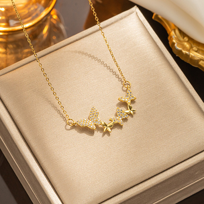 Collar chapado en oro de 18 quilates con revestimiento de acero inoxidable y mariposa de estilo simple