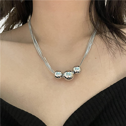 Collier de chaîne de pull d'automne et d'hiver, collier de boule rétro multicouche de perles géométriques, chaîne de clavicule