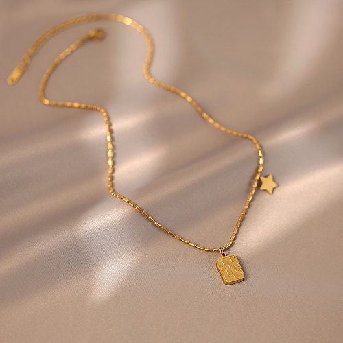 IG Style Einfache Halskette mit Sterngitter-Anhänger aus Edelstahl mit 18-Karat-Vergoldung