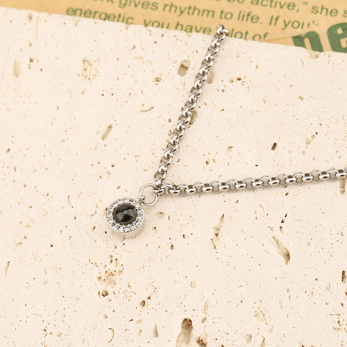 Bracelets ronds en diamants artificiels avec incrustation en acier inoxydable Streetwear
