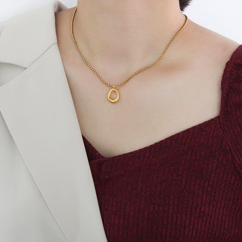 Collier pendentif en acier inoxydable de style simple