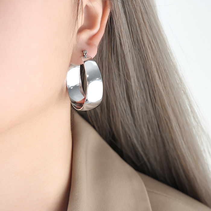 1 paire de boucles d'oreilles créoles en acier inoxydable plaqué or 18 carats, style simple et cool, couleur unie