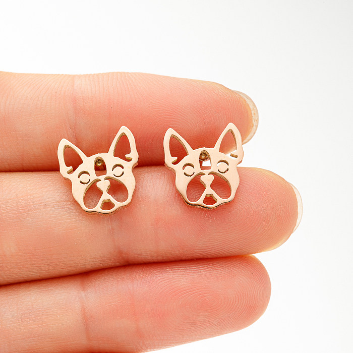 1 par de brincos de orelha banhados a ouro 18K de aço inoxidável estilo simples para cães