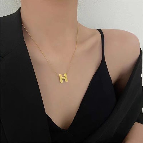 Commute Solid Color Stainless Steel Chain Pendant Necklace