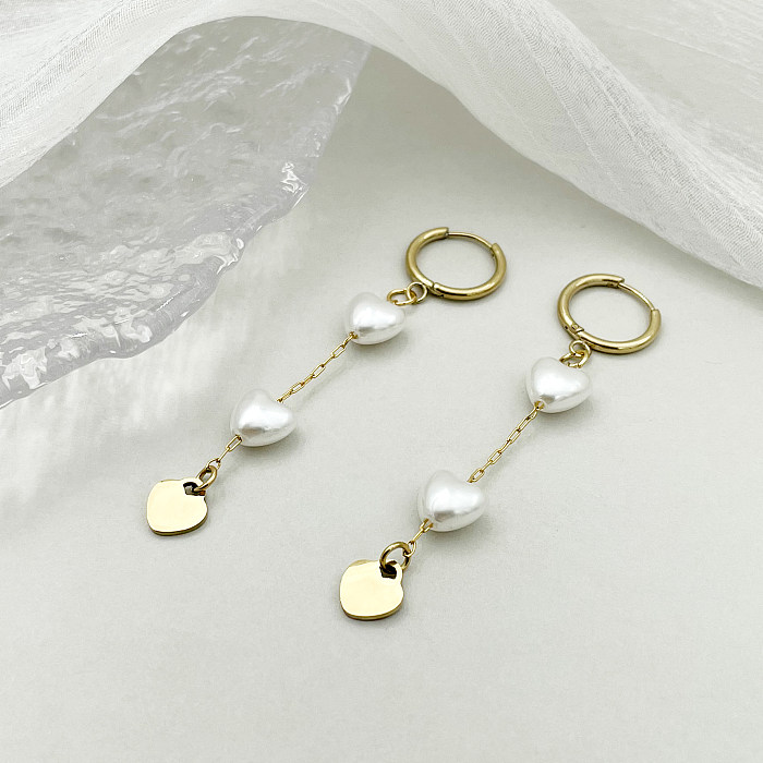 1 Paar süße Pendler-Ohrringe in Herzform, Edelstahl, Nachahmung von Perlen, Polierbeschichtung, vergoldet