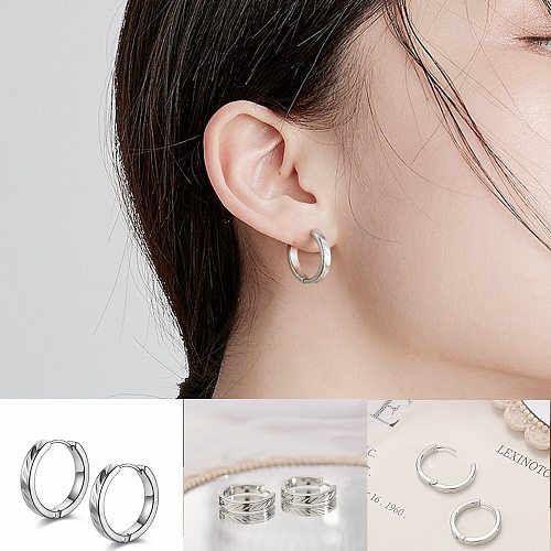 New Fashion Stainless Steel Ear Clip Twill Carved Stainless Steel Earrings